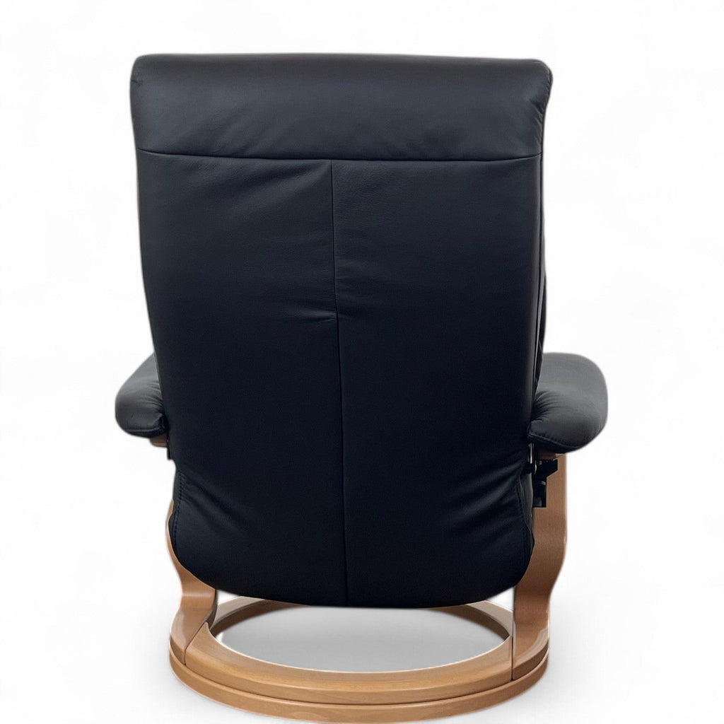 Sessel Himolla 7037 ZeroStress – Leder Black, mit passendem Fußhocker