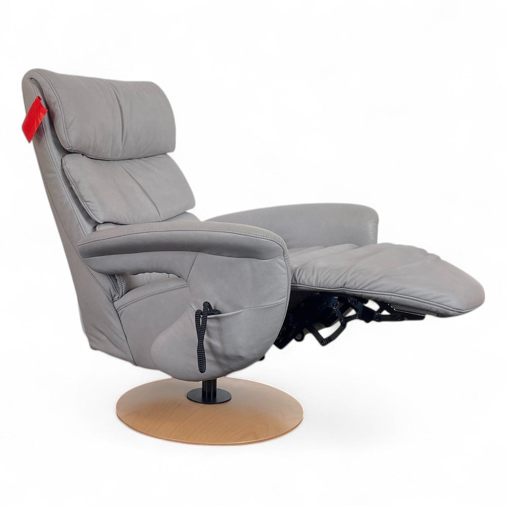 Sessel Himolla 7428 Easyswing – Soft Nappa Leder Asche, 2-Motorig, Aufstehhilfe