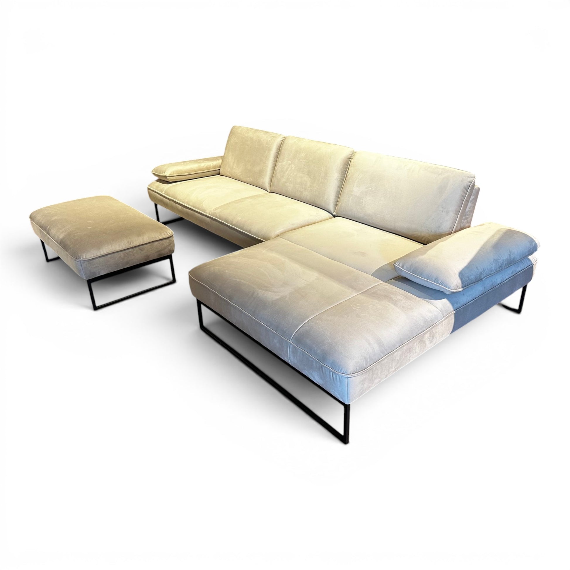 JOOP! 8165 Select Ecksofa inkl. Hocker – Velourstoff Grey