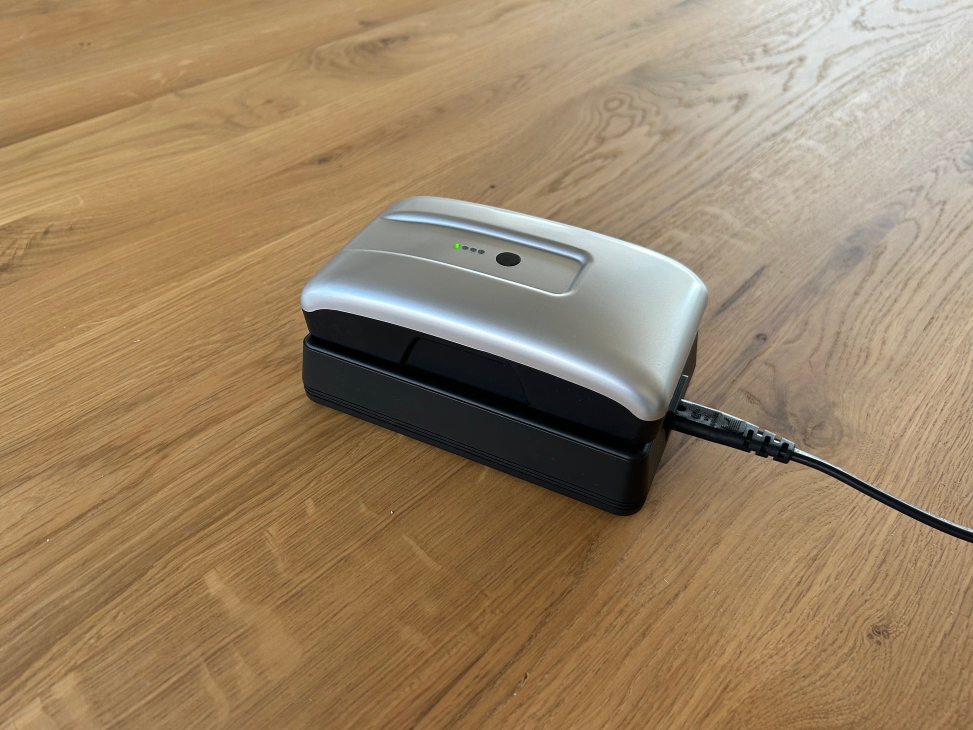 Himolla Akku mit Ladestation – Silber (0920 90 XXX)