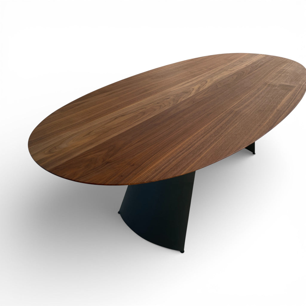 Lavida Gerrit Tisch – Nussbaum Ellipse (240×100 cm)
