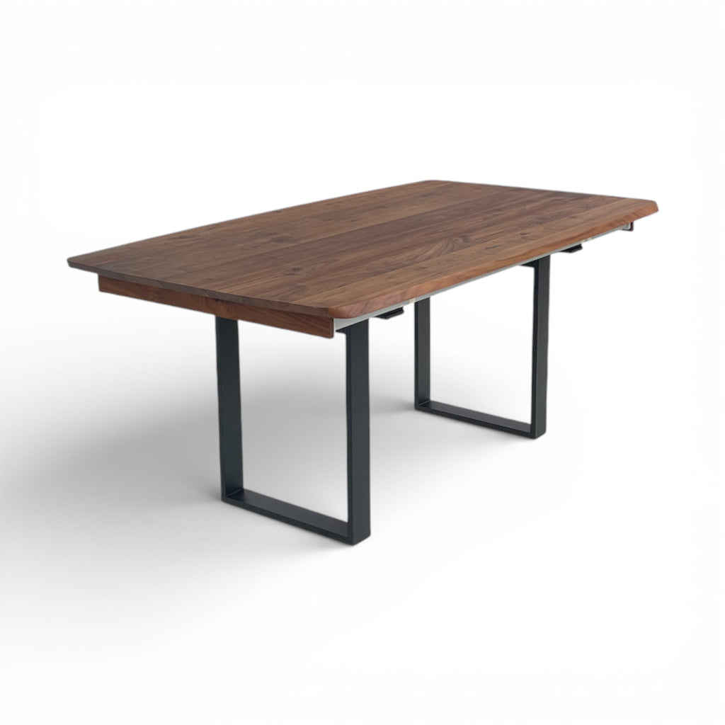 Lavida Helmond Auszugstisch – Nussbaum Freiform (180×100 + 80 cm)