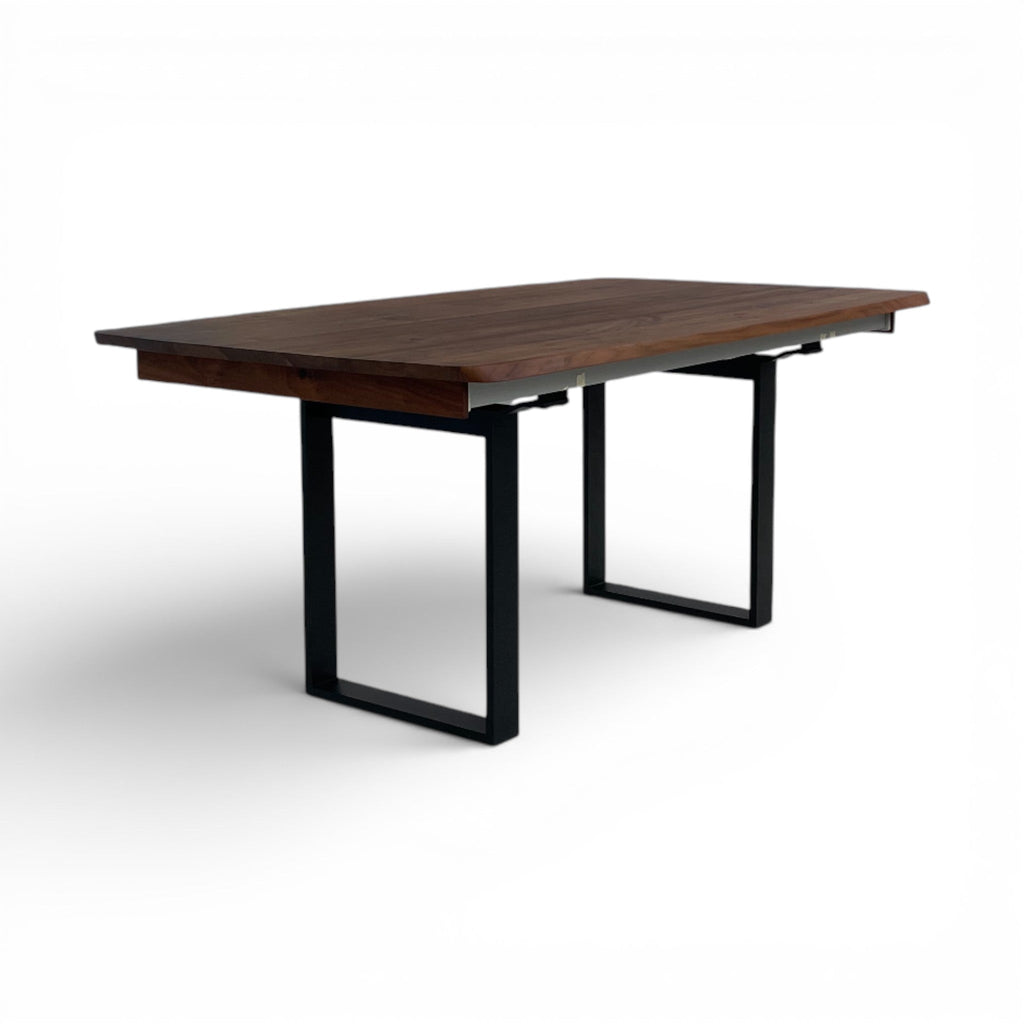 Lavida Helmond Auszugstisch – Nussbaum Freiform (180×100 + 80 cm)