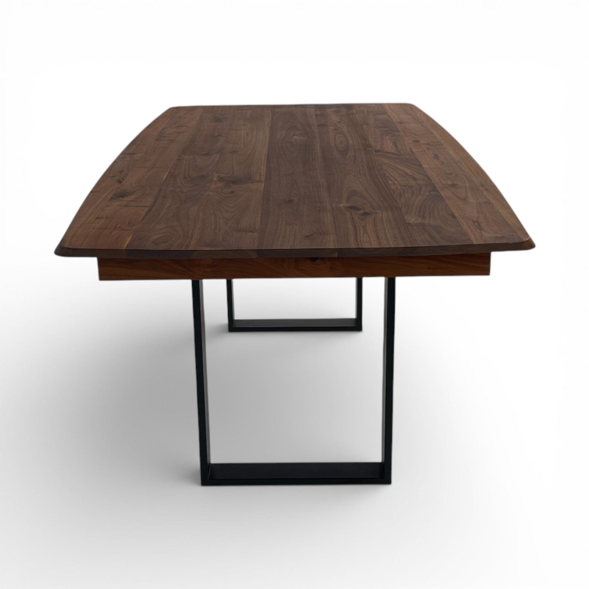 Lavida Helmond Auszugstisch – Nussbaum Freiform (180×100 + 80 cm)