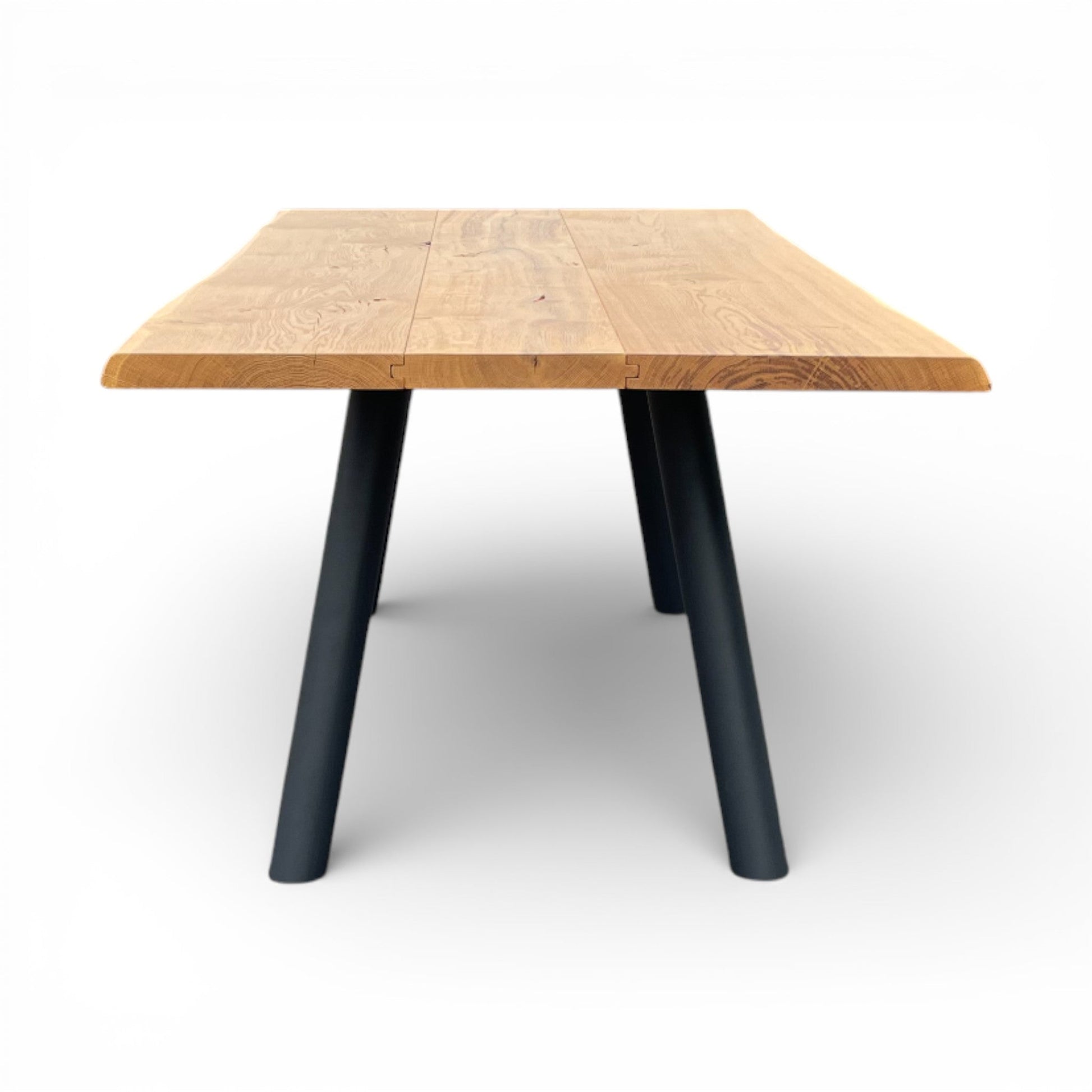 Lavida Wenko Tisch – Wildeiche, Rundrohrgestell (200×100 cm)