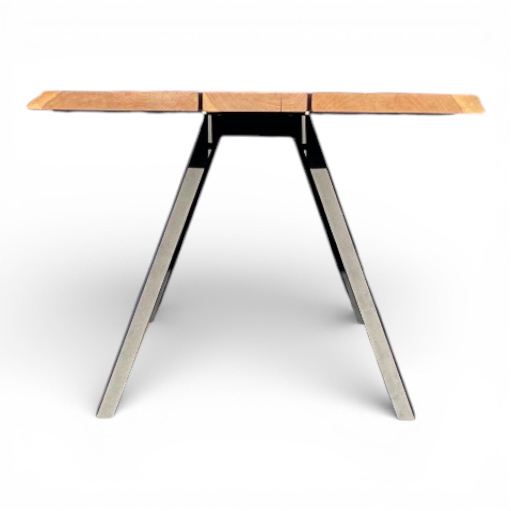 Lavida Niklas Tisch – Wildeiche geräuchert, Baumkante (240×100 cm)