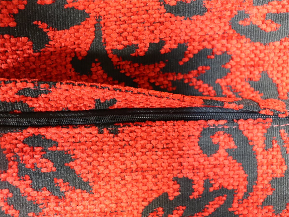 Tommy M  Armteilkissen 60 50   rechteckig   Webstoff feuerrot  Muster schwarz  *Schnäppchen