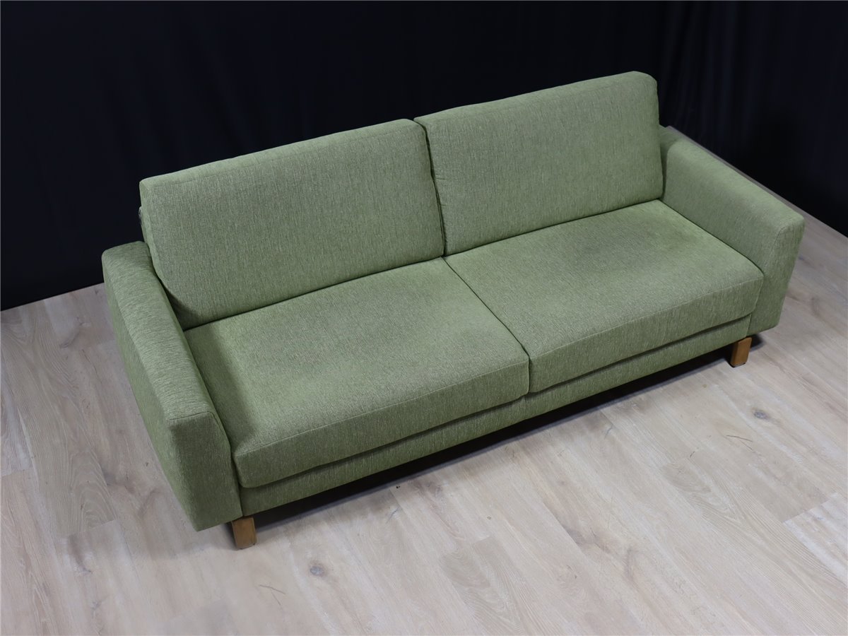 Koinor UPGRADE Sofa 215 cm kubisch  Füsse Wildeiche Stoff 10 King 28 moos  *Hausausstellung