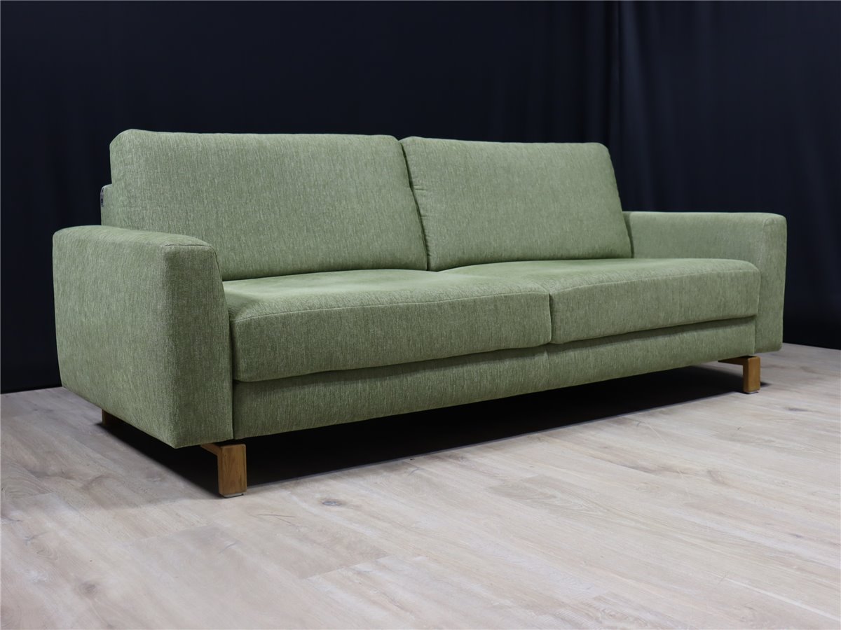 Koinor UPGRADE Sofa 215 cm kubisch  Füsse Wildeiche Stoff 10 King 28 moos  *Hausausstellung