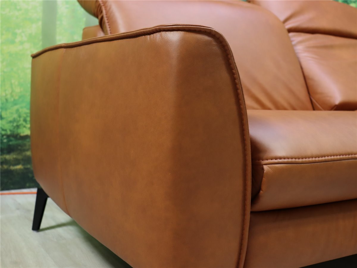 Hukla PC 23005  Sofa 190 2 x Vollrelaxbeschlag elektr wallfree  Leder Cloudy cognac  *Kundenstorno