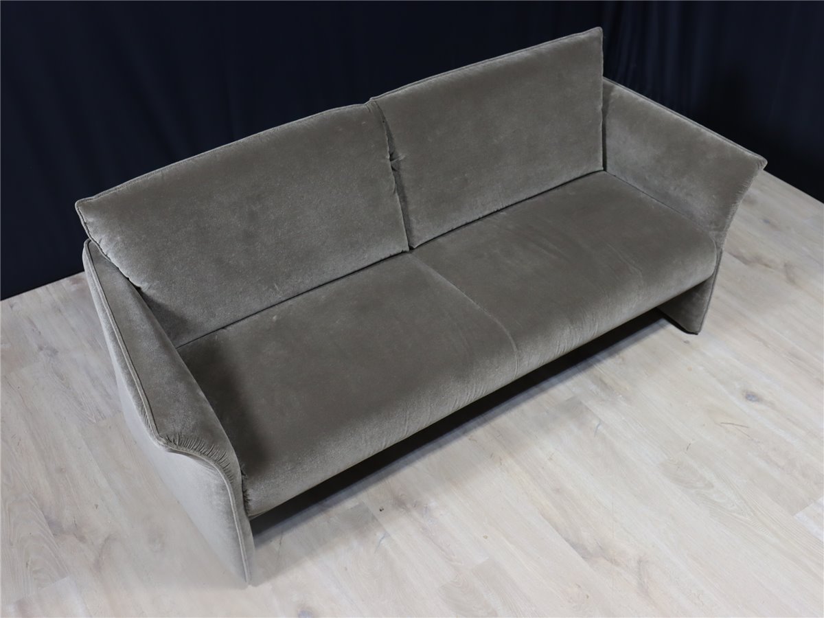 Koinor  Fonda Focus  Sofa 200  Samtvelours 20 C 26 stone   *Ausstellung